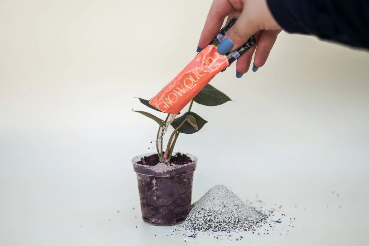 All-Purpose Organic Plant Food Grow Queen